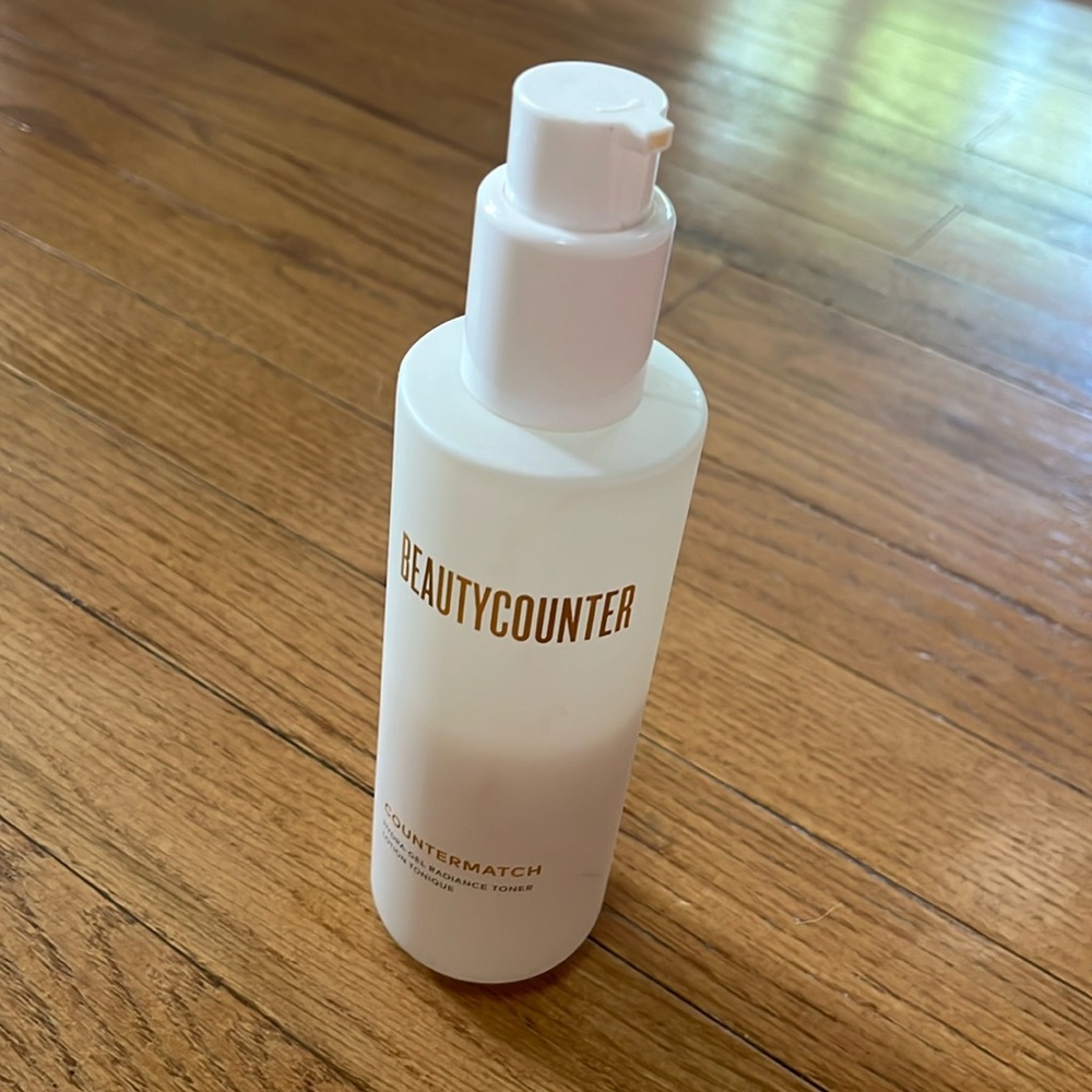 Beautycounter’s counter hydragel radiance toner
